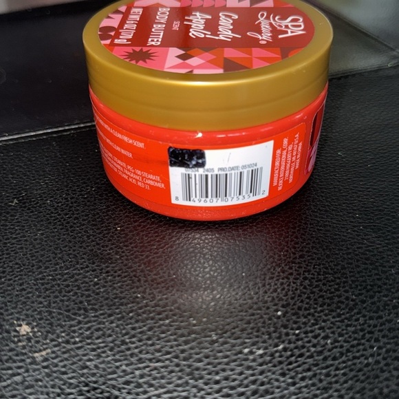 NWOT SPA LUXURY CANDY APPLE ACENT Body Butter NET WT 6 OZ (170g) - Picture 3 of 4
